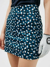 Load image into Gallery viewer, J.Lindeberg Ladies Skirt Amelie Mid Print 5526
