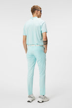 Load image into Gallery viewer, J.Lindeberg Men&#39;s Round Neck 9164 Bode Reg Fit Lake
